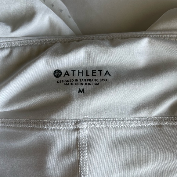 Athleta 2-in-1 Run Shorts - Picture 2 of 4